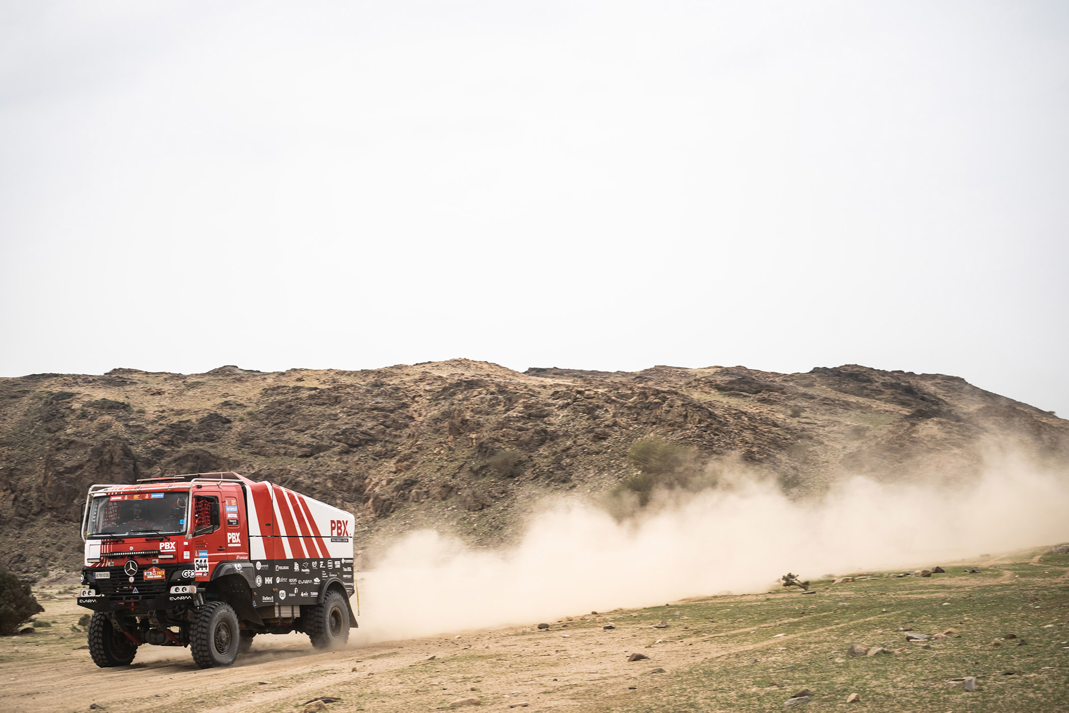 medalla brandor - PBX Dakar Team- BEUSUAL - camion dakar