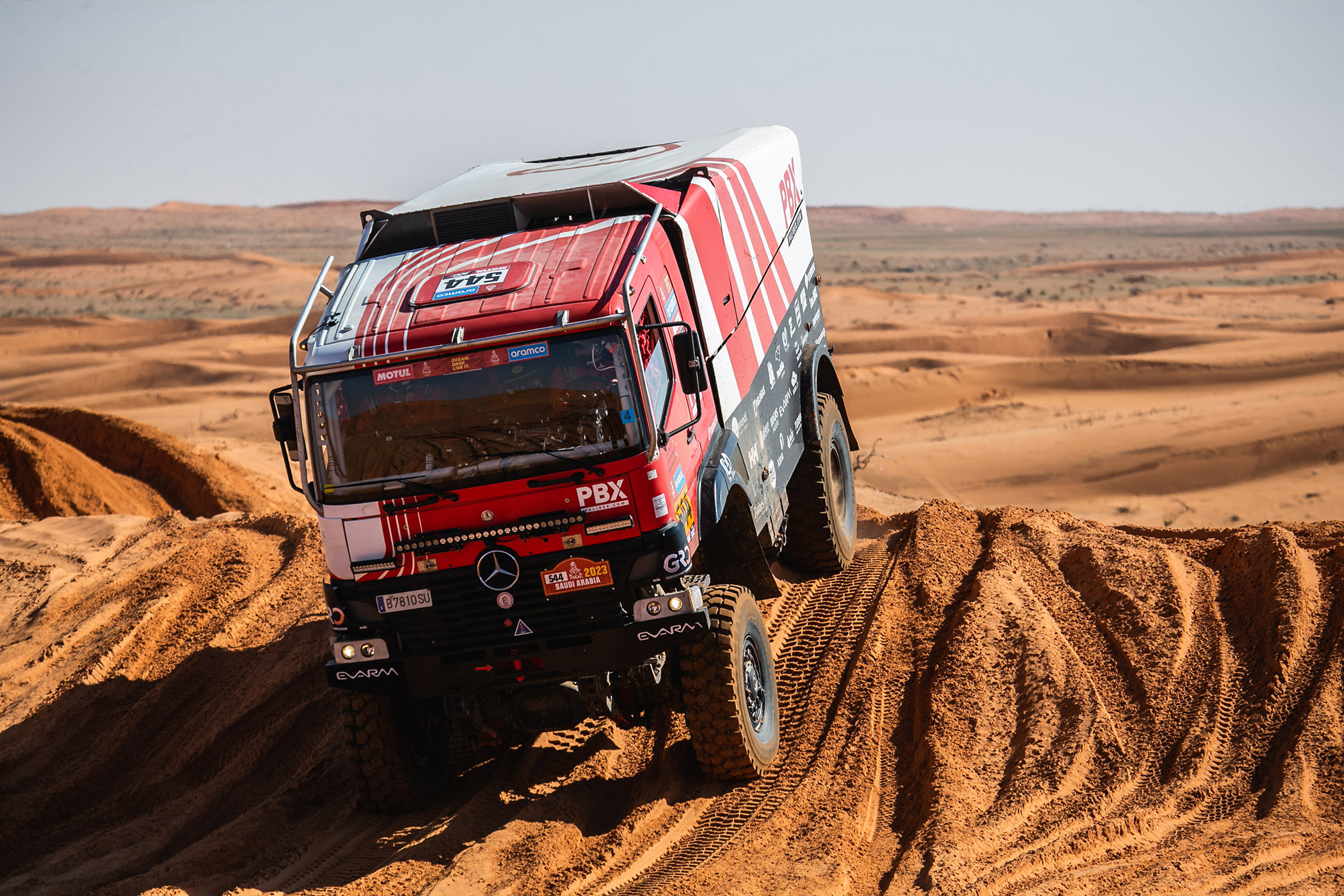 medalla brandor - PBX Dakar Team- BEUSUAL - camion dakar