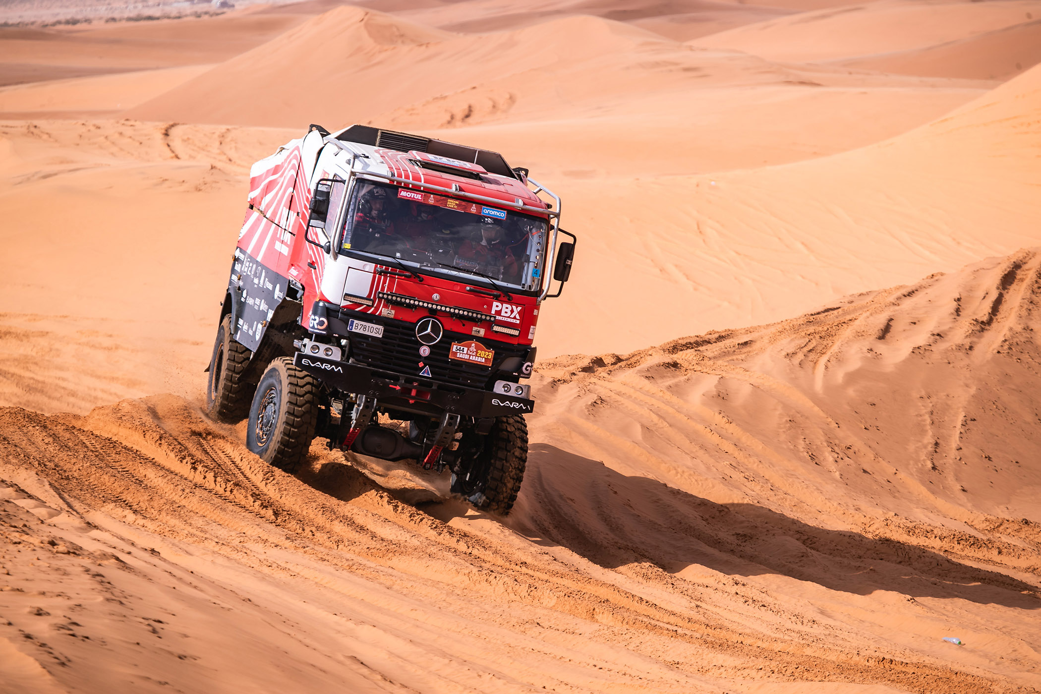 medalla brandor - PBX Dakar Team- BEUSUAL - camion dakar